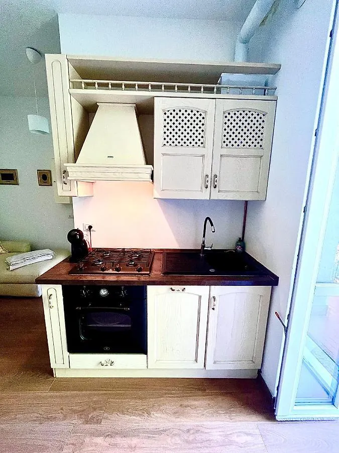 Citta Studi M4 Subway Linate, City Center 10 Min, Luminoso Appartamento Full Optional Wi-Fi 米兰 公寓