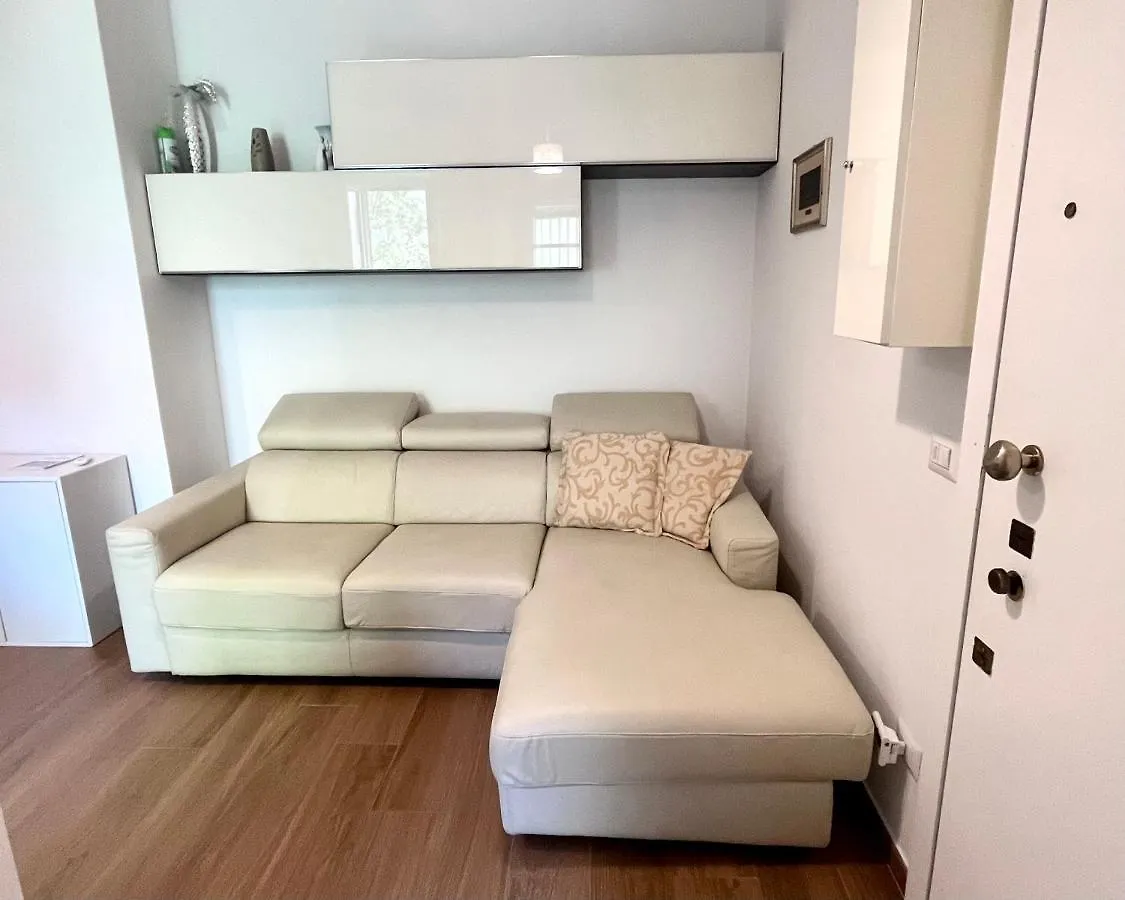 Citta Studi M4 Subway Linate, City Center 10 Min, Luminoso Appartamento Full Optional Wi-Fi 米兰 0*,  意大利